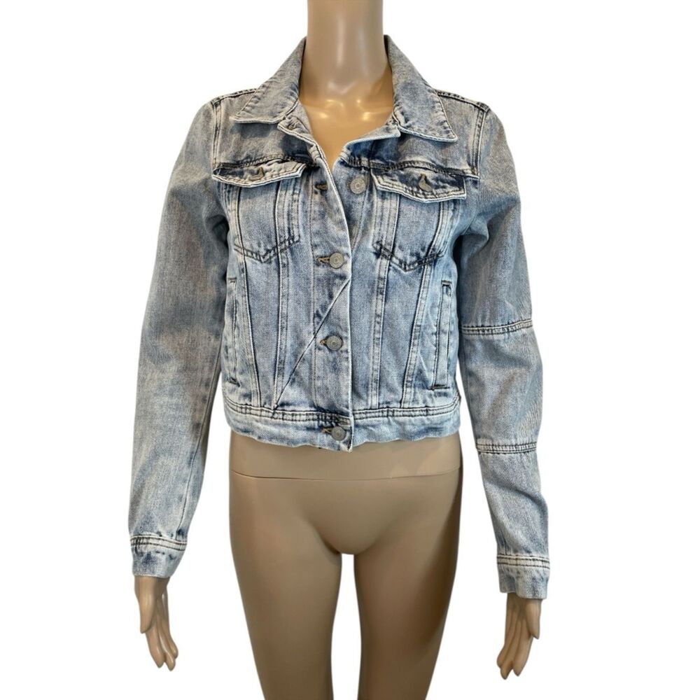 Free People Light Wash Blue Denim Jean Jacket XS